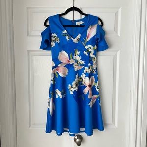 🌸 Ted Baker - Floral Mini Dress w/ Pleats, Cold Shoulder Sleeves - Blue